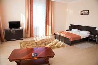 Гостиница Voyage Hotels Мезонин Ставрополь Номер люкс-1