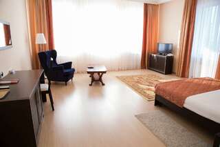 Гостиница Voyage Hotels Мезонин Ставрополь Номер люкс-2
